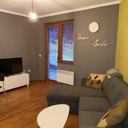 Cozy One Bedroom Near Gondola Ii Apartment *